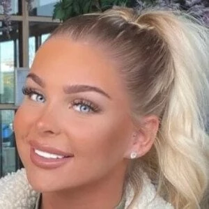 Lily Bult - Family, Bio, Wiki, Dat of Birth, Networth & More