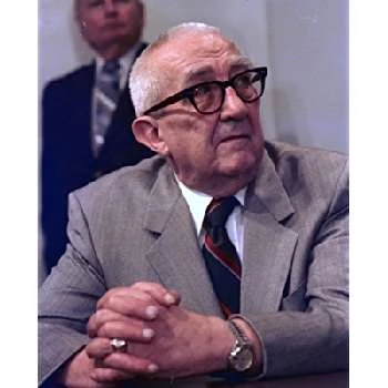 Bum Bright Biography