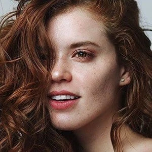 Steph Bumelcrownd - Wiki, Bio, Networth, Birthdate, Family & More