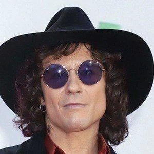 Enrique Bunbury Biography