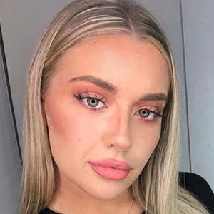 Izzie Burleton Biography