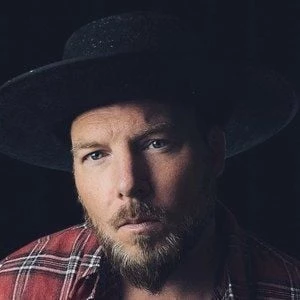 Dustin Burnett - Age, Bio, Birthdate, Family, Networth & More