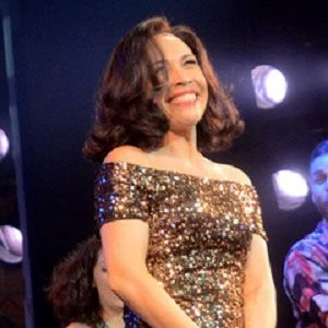 Andrea Burns Biography