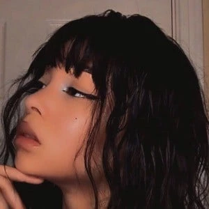 Serenity Bush - Family, Bio, Birthday, Family, Income & More