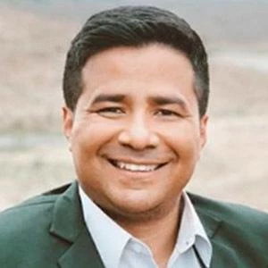 Henry Bustamante Biography