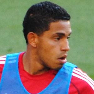 Michael Bustamante Biography
