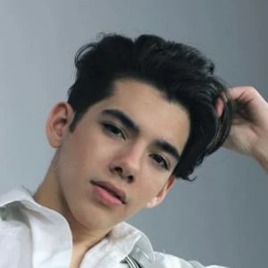 Yoandri - Income, Birthday, Family, Bio, Networth & More