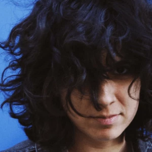 Laura Cahen - Networth, Bio, Birthdate, Age, Family & More