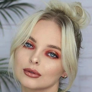 Megs Cahill - Date Of Birth, Bio, Birthdate, Parents, Networth & More