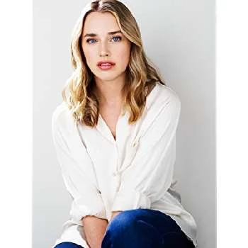 Caitlin Hammond - Age, Bio, Birthdate, Family, Networth & More