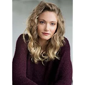 Caitlyn Sponheimer - Age, Bio, Birthdate, Family, Networth & More