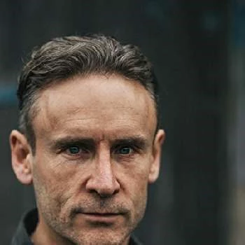 Cal MacAninch Biography