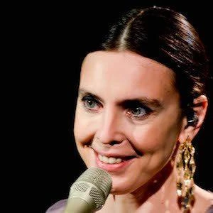 Adriana Calcanhotto Biography