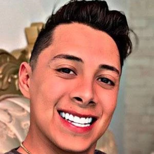 Brian Calderón Biography