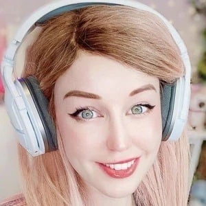 Clare Siobhán Biography