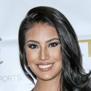 Ashley Callingbull-Burnham - Age, Height, Birthdate, Family, Wiki & More