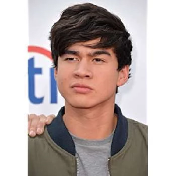 Calum Hood - Bio, Networth, Family, Age, Birthdate & More