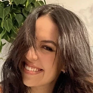 Larissa Cambusano Biography