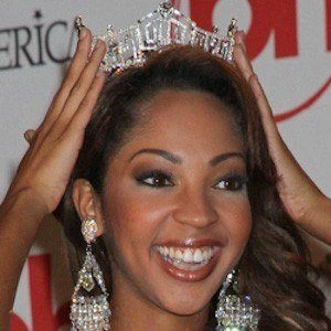 Caressa Cameron - Family, Bio, Birthday, Family, Income & More