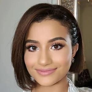 Bárbara Camila - Age, Wiki, Birthdate, Bio, Networth, Family & More