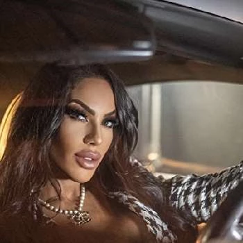 Camila Cruz Escobar - Age, Bio, Birthdate, Family, Networth & More