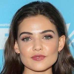 Danielle Campbell Biography