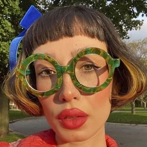 Sara Camposarcone - Wiki, Bio, Birthdate, Networth, Family & More