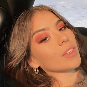 Valentina Canas Biography