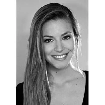 Candela Gómez - Age, Bio, Birthdate, Family, Networth & More