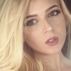 Lindsay Capuano Biography