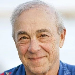 Philip Caputo - Birthday, Bio, Wiki, Family, Networth & More