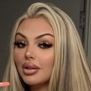 Amanda Cardinal - Birthplace, Bio, Wiki, Birthday, Family, Networth & More