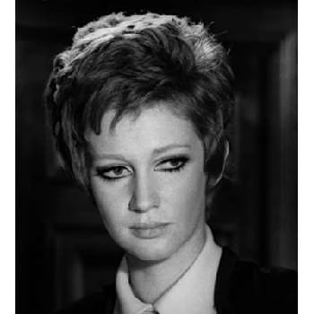 Carla Gravina - Age, Height, Birthdate, Bio, Family, Networth & More