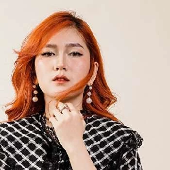 Carla Lim - Age, Bio, Birthdate, Family, Networth & More