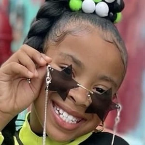 carlee_13 - Wiki, Family, Bio, Birthdate, Networth & More