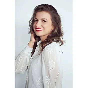 Carlia Capozza - Age, Bio, Birthdate, Family, Networth & More