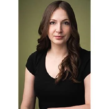 Carly MacIsaac - Age, Bio, Birthdate, Family, Networth & More