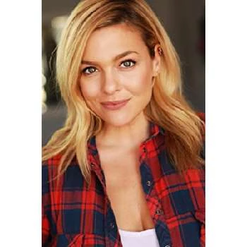 Carly Reeves - Age, WIki, Birthday, Family, Networth & More