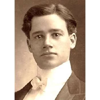 Carlyle Moore - Income, Birthday, Family, Bio, Networth & More