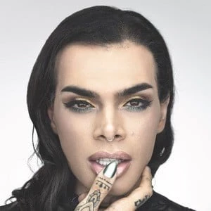 CarmiMUA - Age, Bio, Birthdate, Family, Networth & More