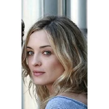 Carolina Crescentini Biography
