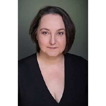 Carolyn Saint-Pé Biography