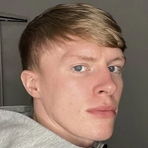 Liam Carpenter Biography