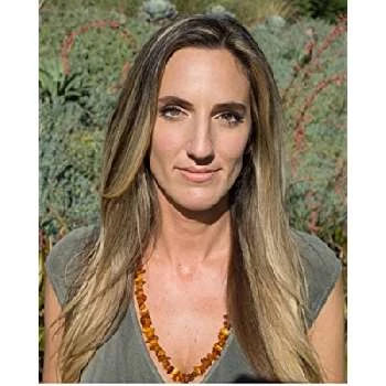 Carrie John - Age, Bio, Birthdate, Family, Networth & More