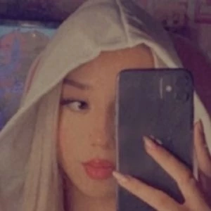 Jasmin Carrillo - Age, Bio, Career, Family, Wiki, Networth & More