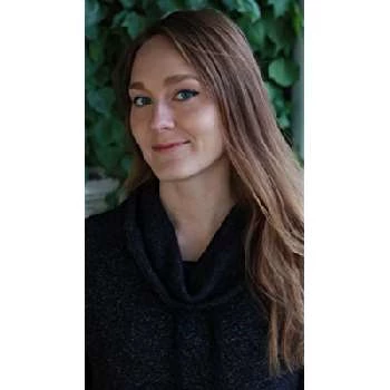 Cassie M. Thompson - Age, Bio, Birthdate, Family, Networth & More