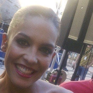 Lorena Castell - Family, Bio, Birthday, Family, Income & More