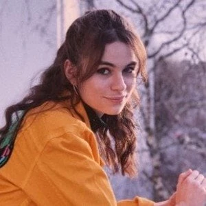 Adèle Castillon Biography