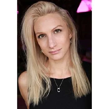 Cat Lellie - Age, Bio, Birthdate, Family, Networth & More