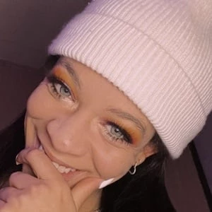 Alicia Caterini - Family, Bio, Wiki, Dat of Birth, Networth & More